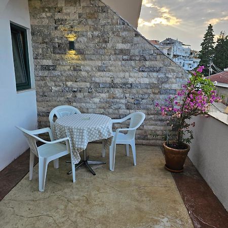Apartments Ishmi In Center Of Ulcinj Exterior photo
